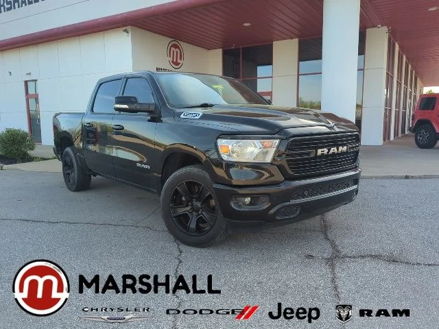 2019 RAM 1500 Big Horn/Lone Star 4x4 Crew Cab 5'7's photo