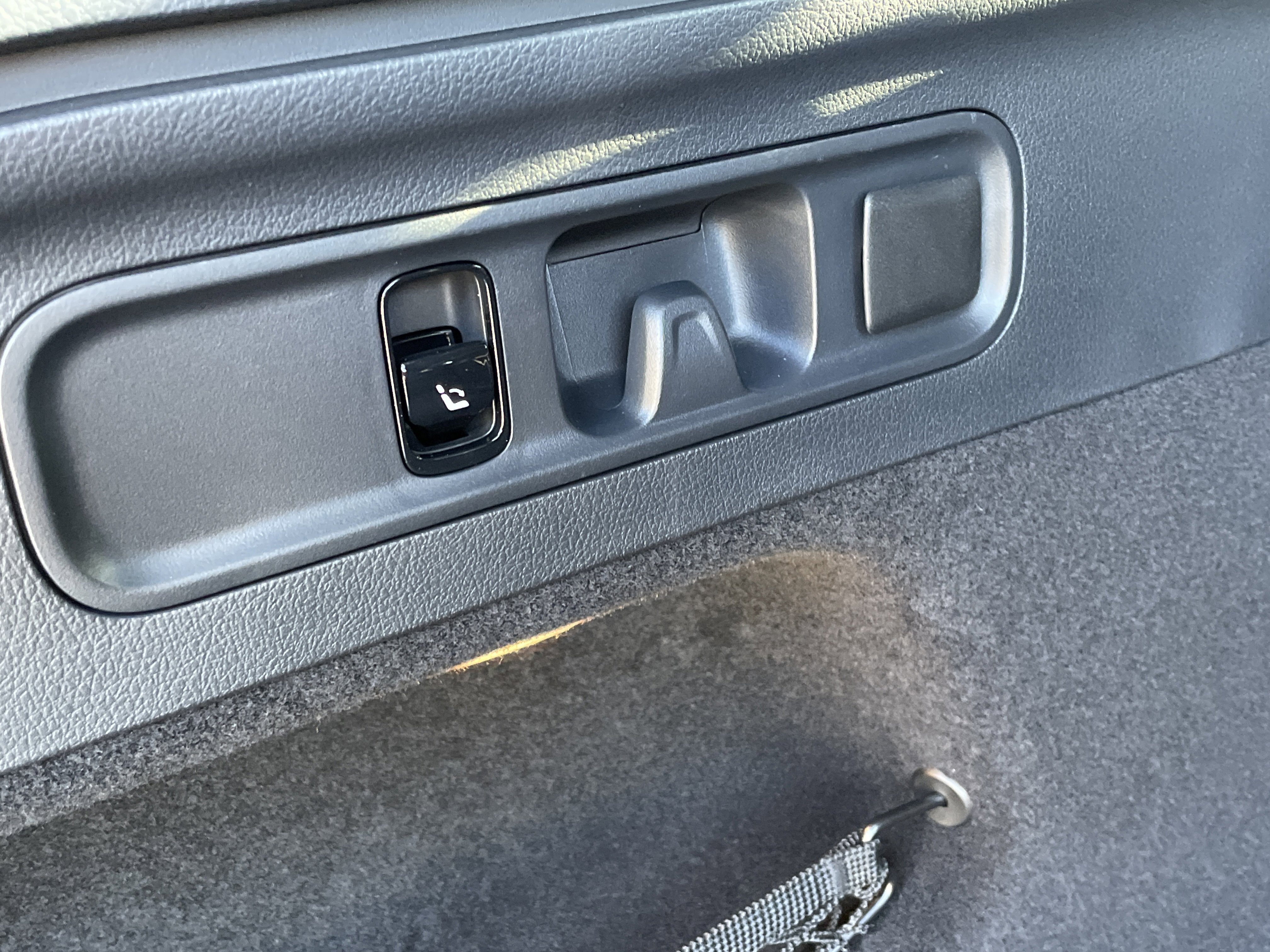 New 2026 Obsidian Black Metallic Mercedes-Benz GLC 300 4MATIC® SUV image 10
