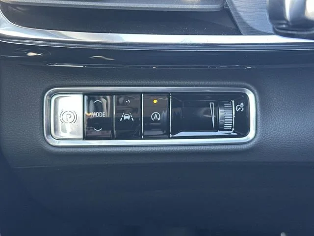 New 2026 Iridescent White Tricoat Buick Sport Touring image 18