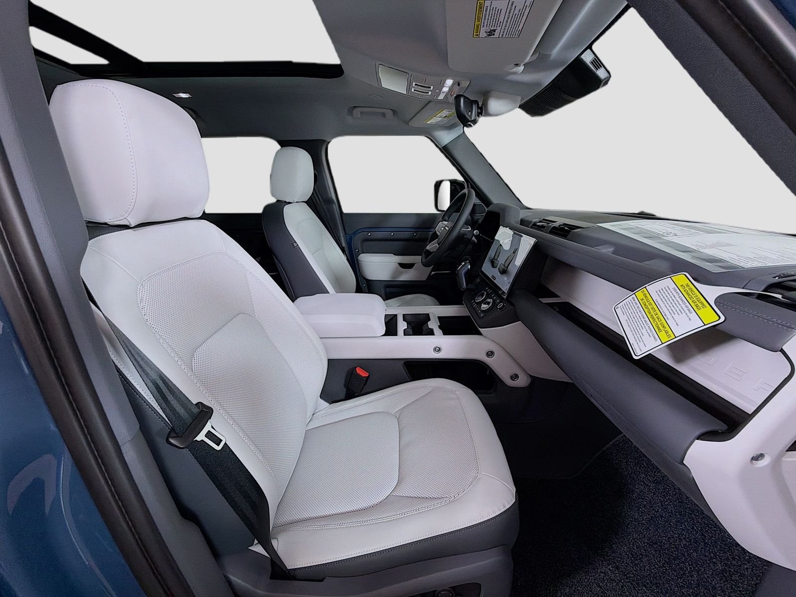 New 2026 Tasman Blue Land Rover X-Dynamic SE image 34