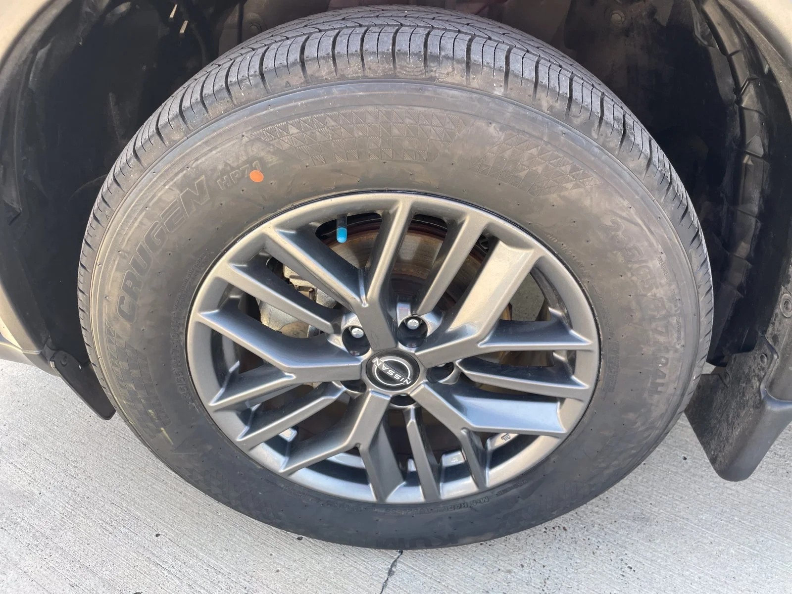 Used 2024 Gray Nissan S image 27