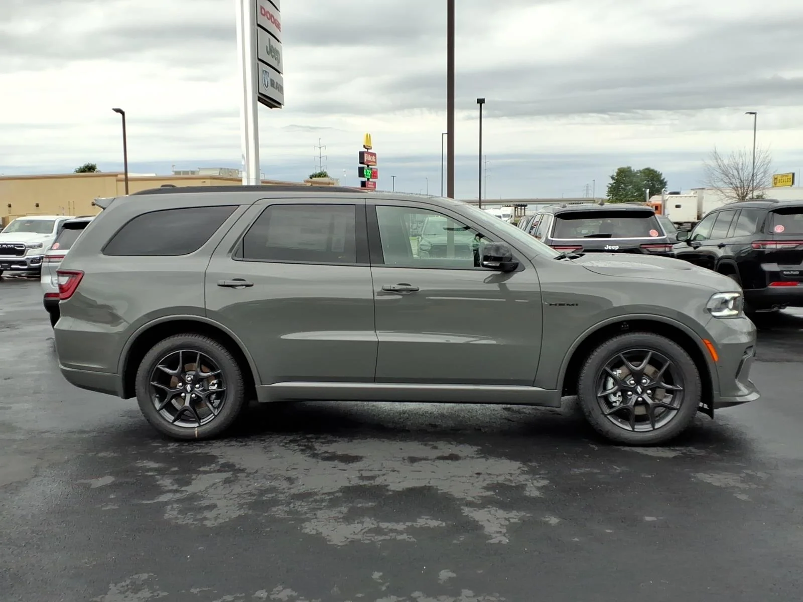 New 2026 Destroyer Grey Clear Coat Dodge GT HEMI Premium image 2