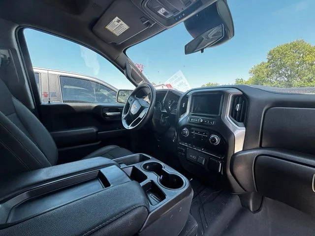 Used 2023 Gray Chevrolet Custom image 5