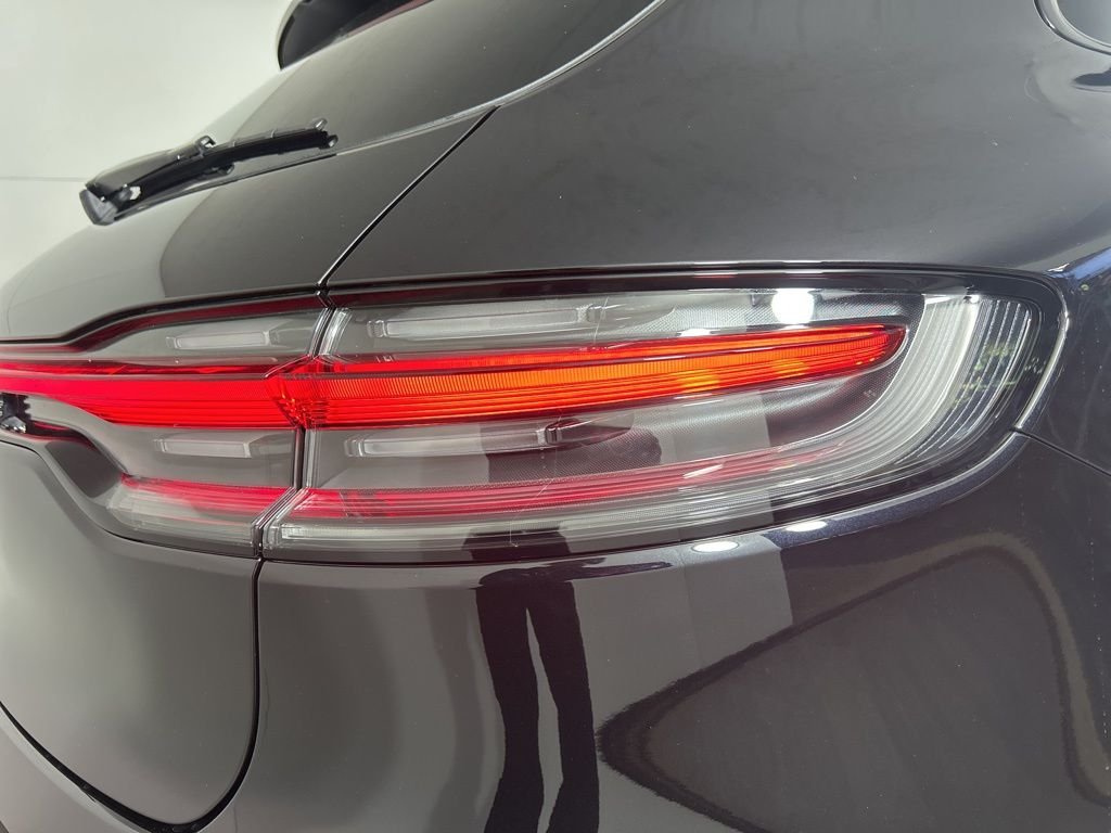 2026 Porsche Macan S - Photo 16