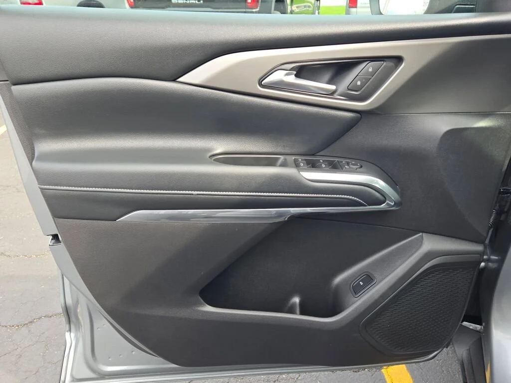 2026 Chevrolet Traverse LT - Photo 21
