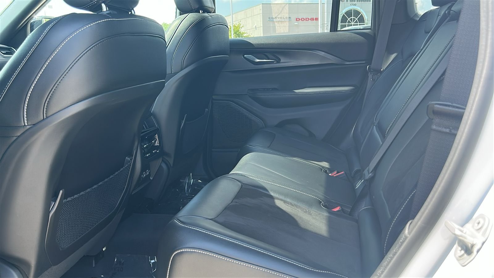 Certified Used 2023 White Jeep Altitude X image 12