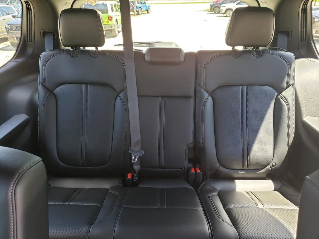New 2026 High Gloss Black Exterior Paint Jeep  image 15