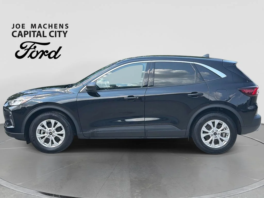 Used 2023 Black Ford Active image 8
