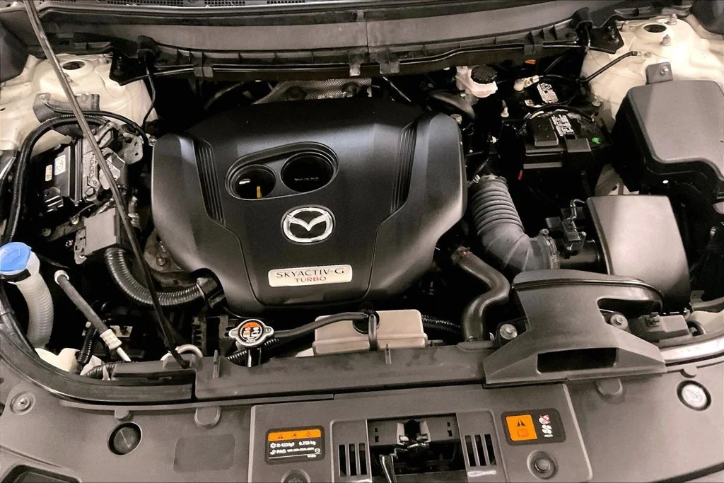 Used 2023 White Mazda Touring image 34