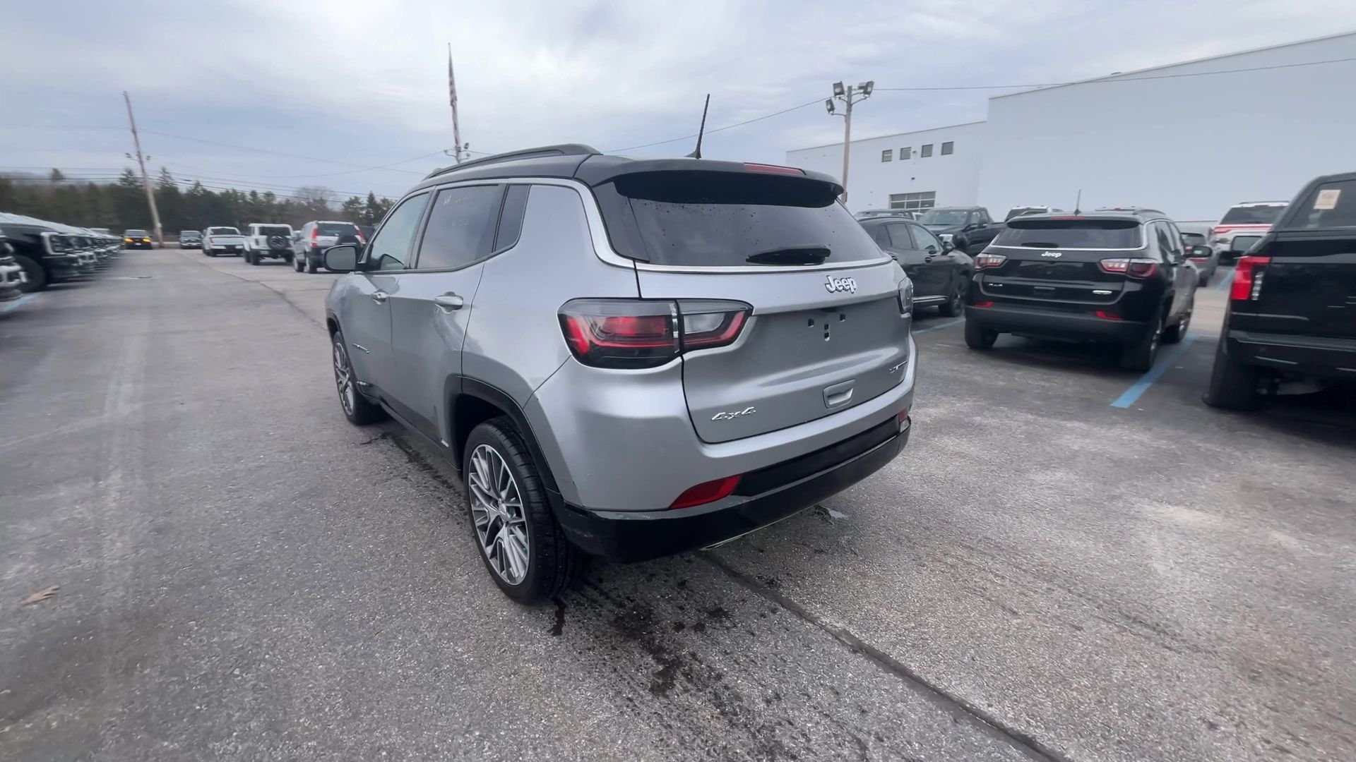 Certified Used 2023 Silver Jeep Limited image 17