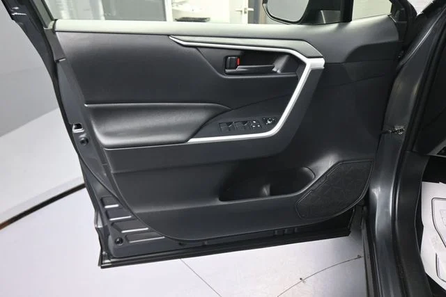 Used 2025 Gray Toyota LE image 20