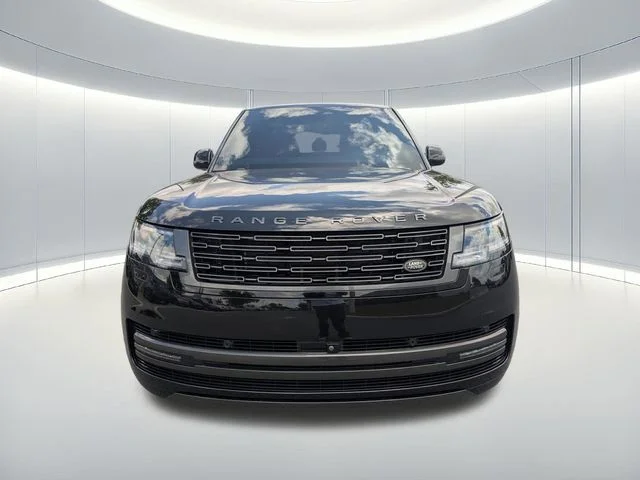 Used 2025 Black Land Rover SE image 8