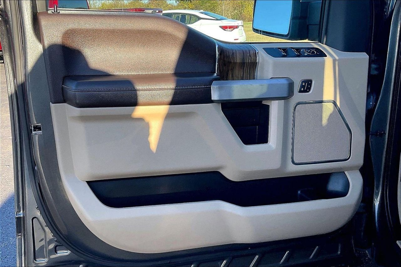 2020 Ford F-150 Lariat - Photo 23