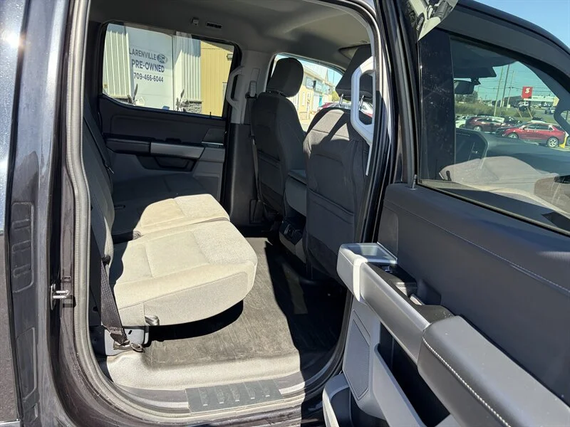 Used 2024 Black Ford XLT image 15