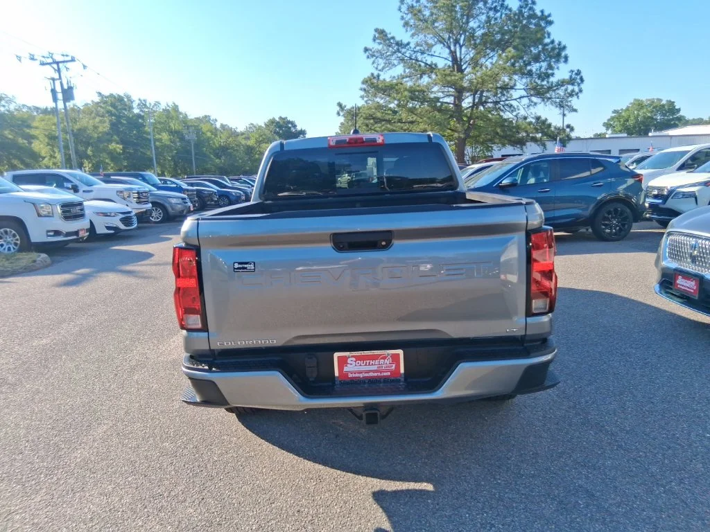 Used 2024 Gray Chevrolet LT image 4