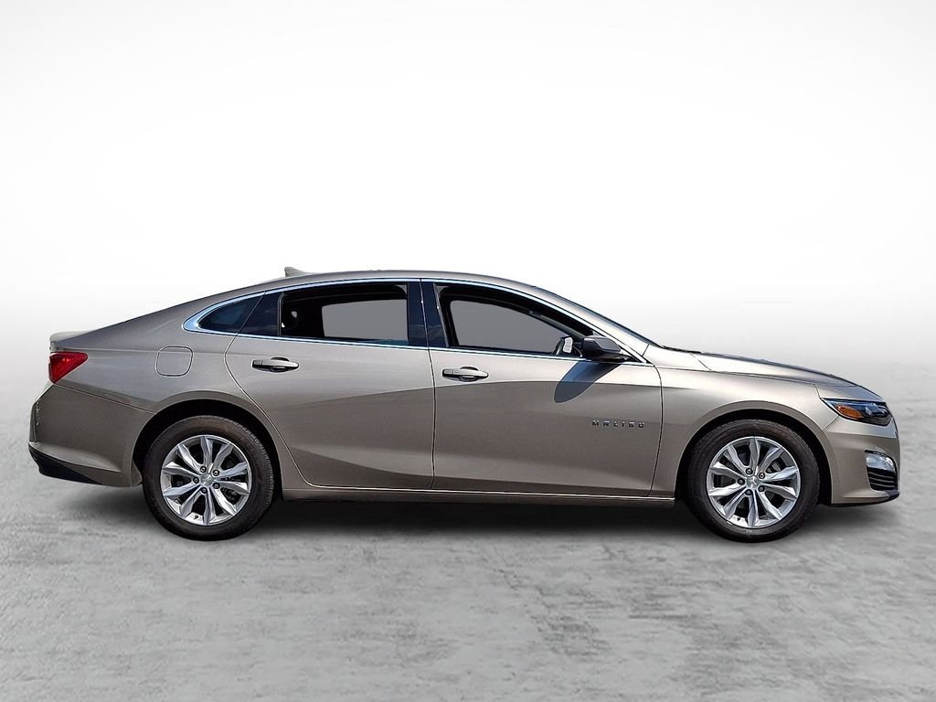 Used 2024 Gray Chevrolet LT image 7
