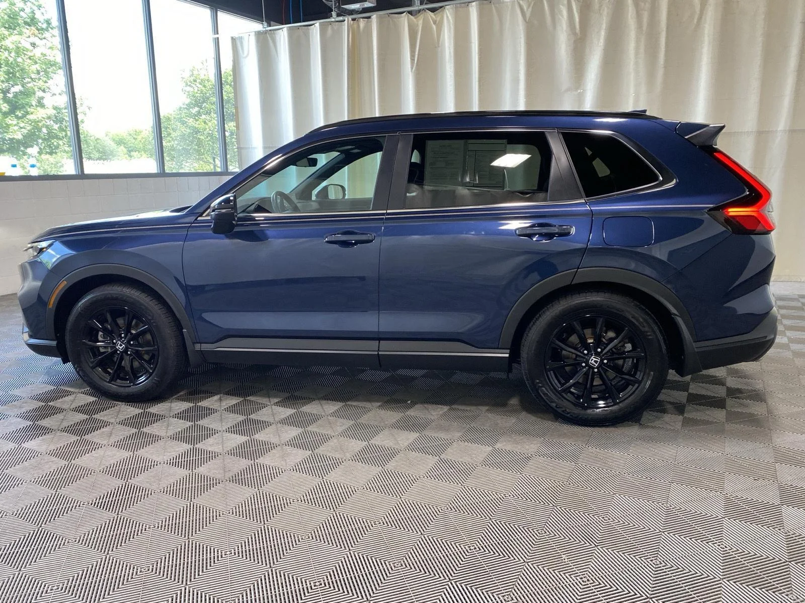Used 2024 Canyon River Blue Metallic Honda Sport-L image 4