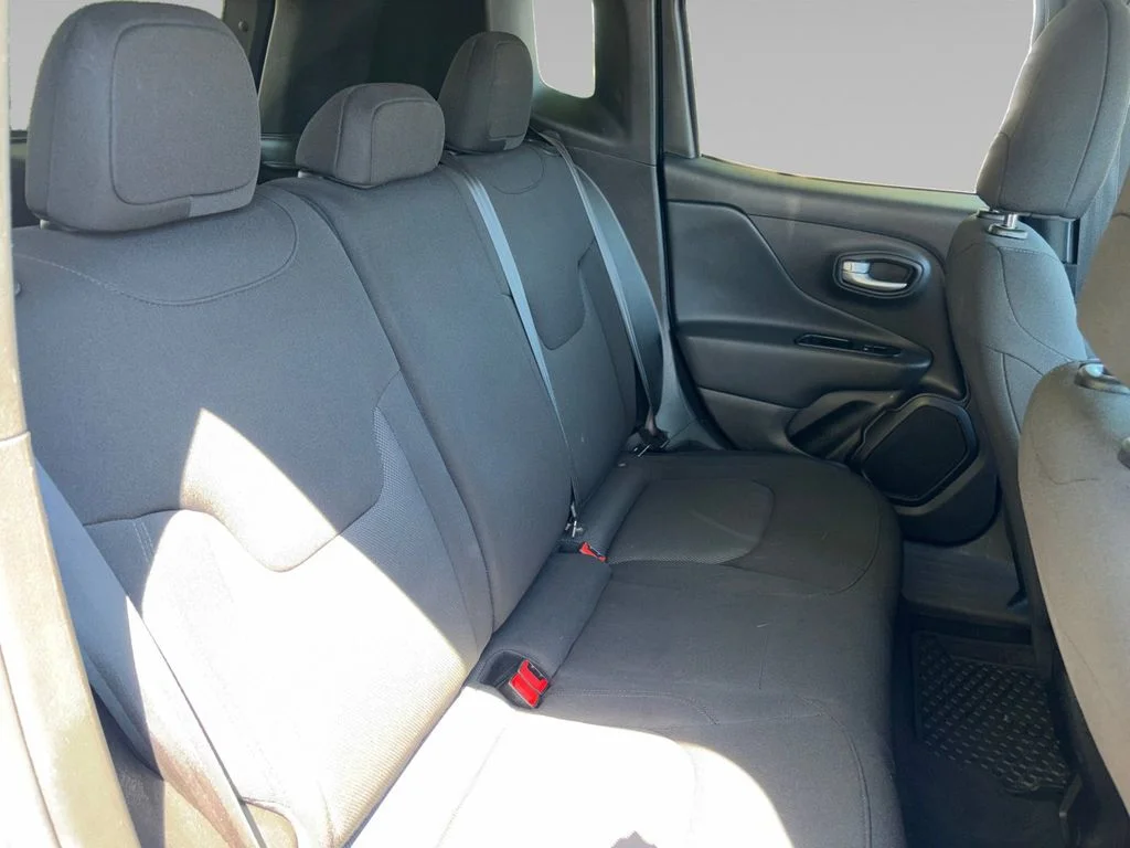 Certified Used 2023 Blue Jeep Latitude image 15