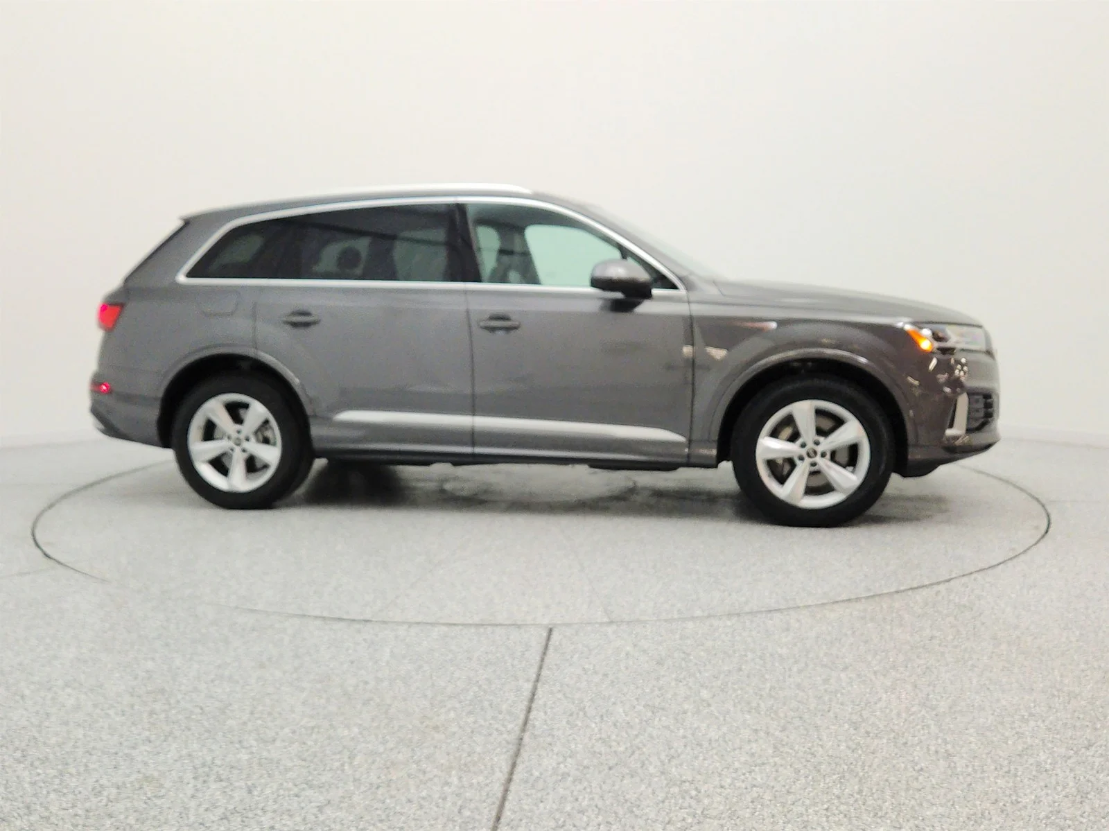 Used 2023 Samurai Gray Metallic Audi Premium 45 TFSI quattro image 4
