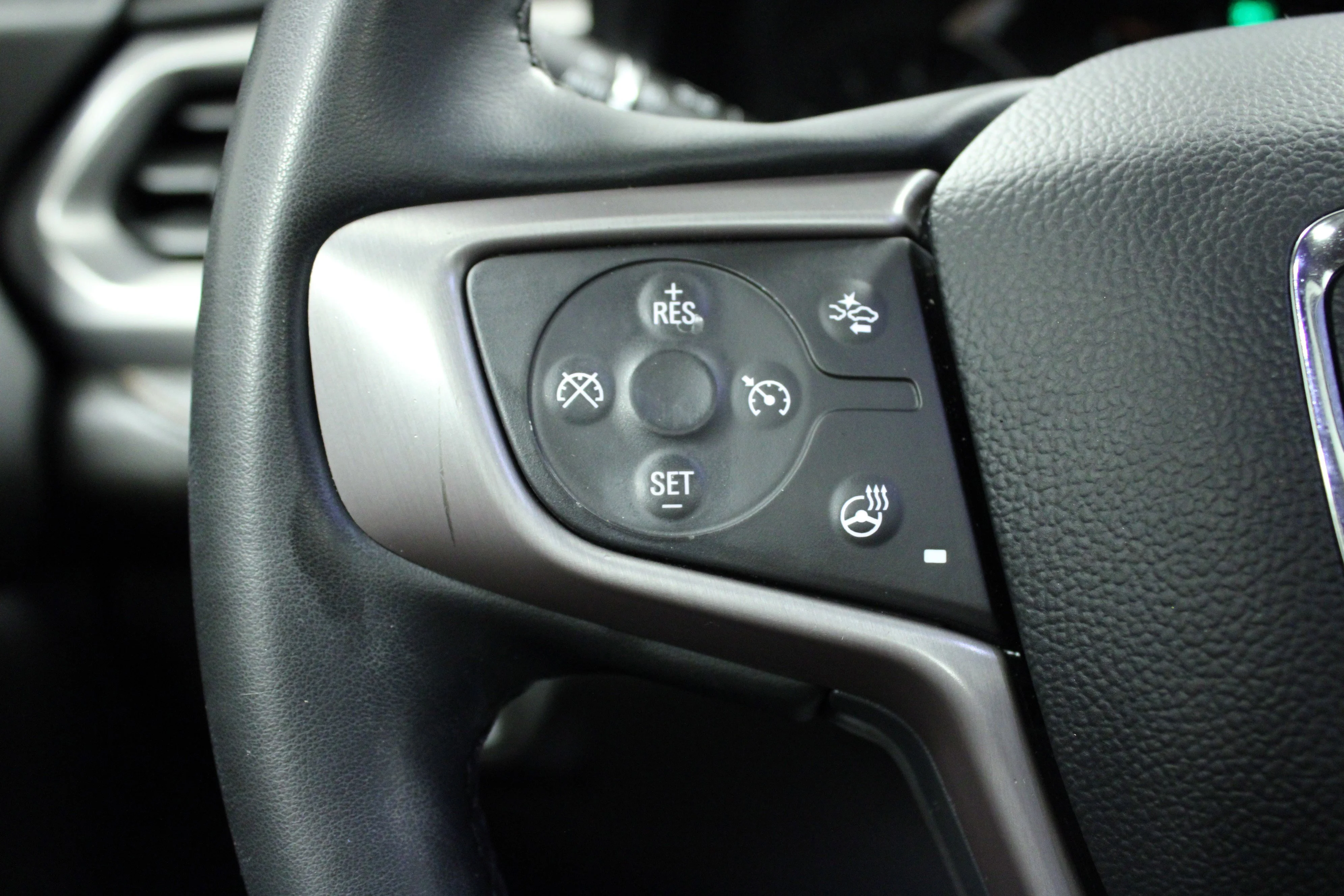 Used 2023 Summit White GMC AT4 image 19