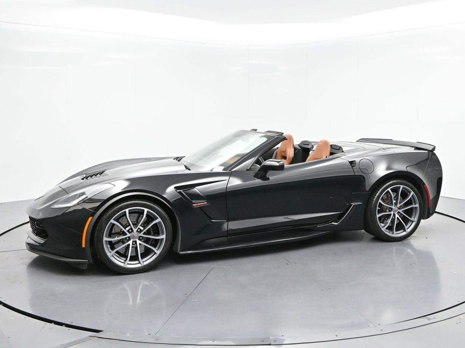 Used 2019 BLACK Chevrolet Grand Sport 2LT image 3