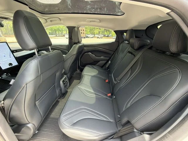 Used 2023 White Ford Premium image 24