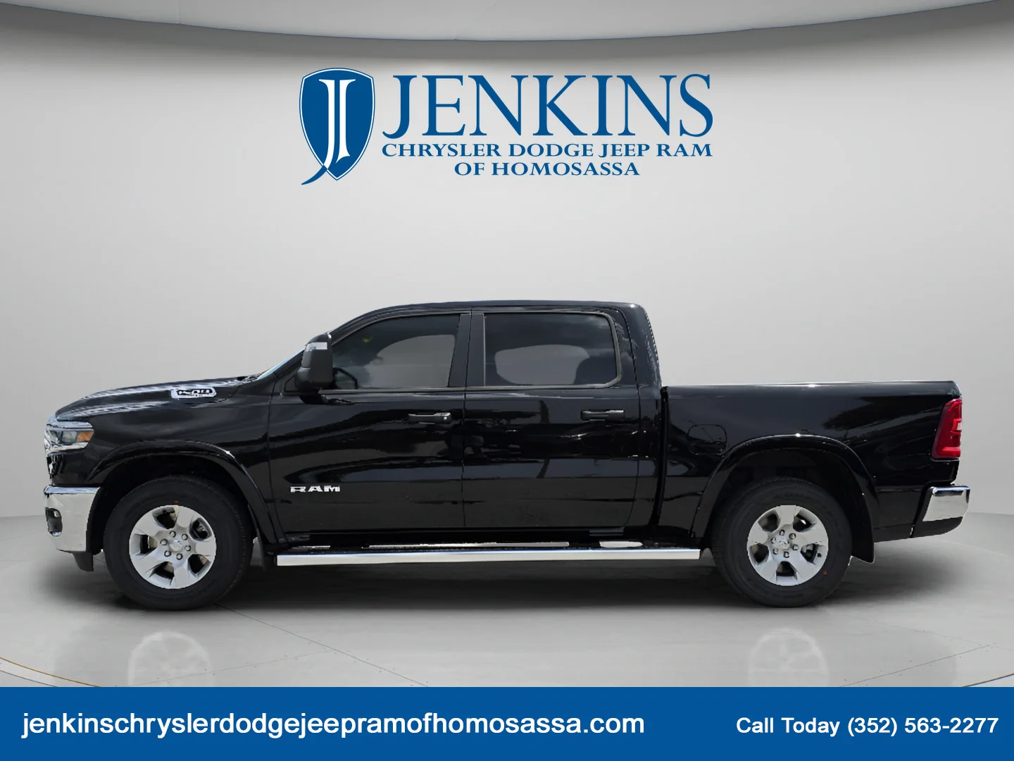 Used 2026 Diamond Black Crystal Pearlcoat Ram Big Horn image 8