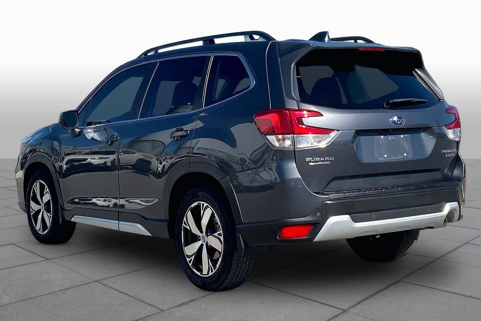 Used 2020 Magnetite Gray Metallic Subaru Touring image 10