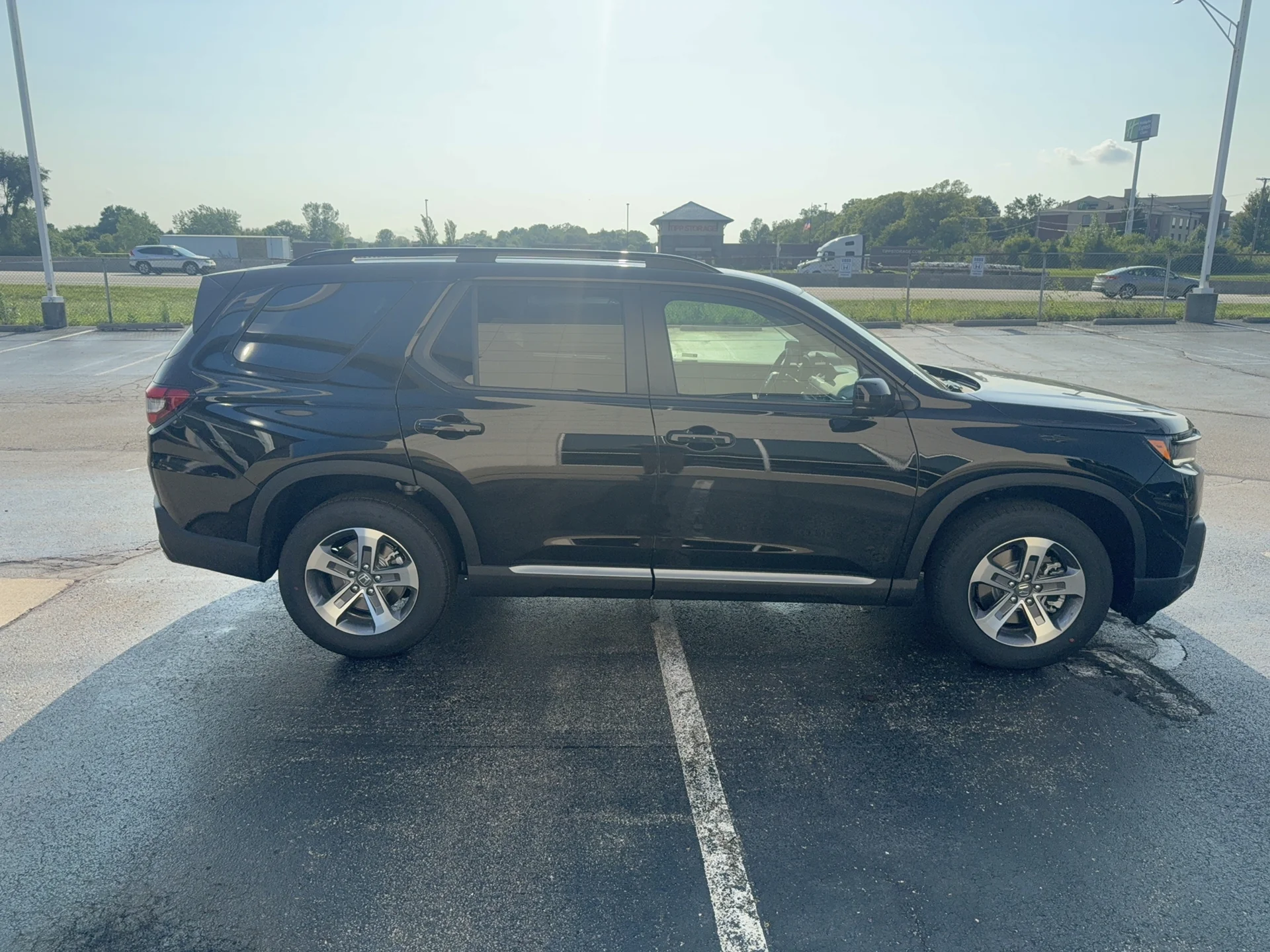 New 2026 Crystal Black Pearl Honda EX-L image 4