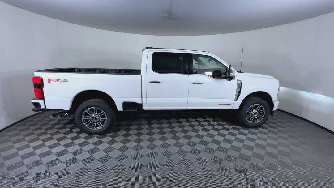 New 2027 Star White Metallic Tri-Coat Ford Platinum image 9