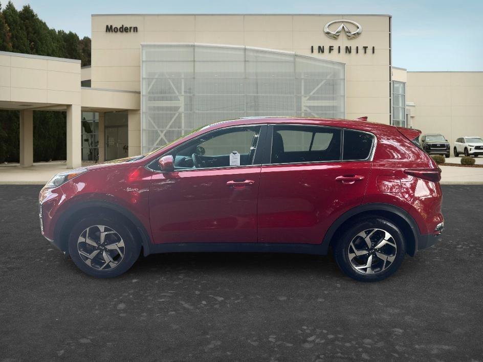 Used 2022 Hyper Red Kia LX image 7