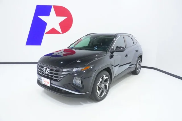 Used 2024  Hyundai SEL image 1