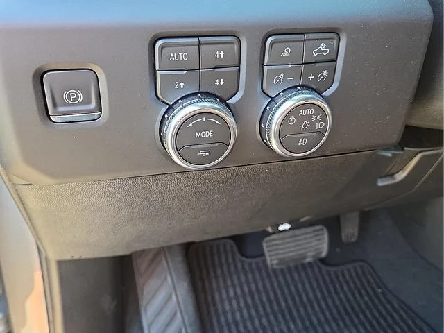 2026 GMC Sierra 2500HD Denali Ultimate - Photo 15