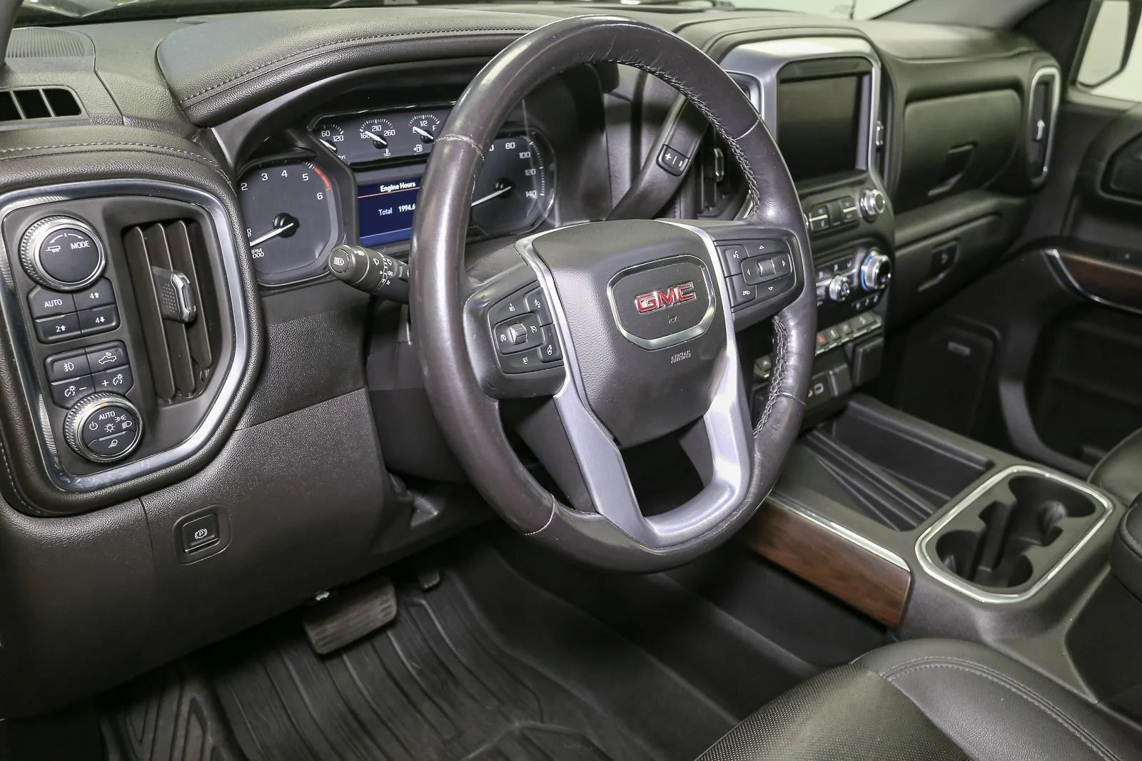Used 2021 Onyx Black GMC SLT image 26