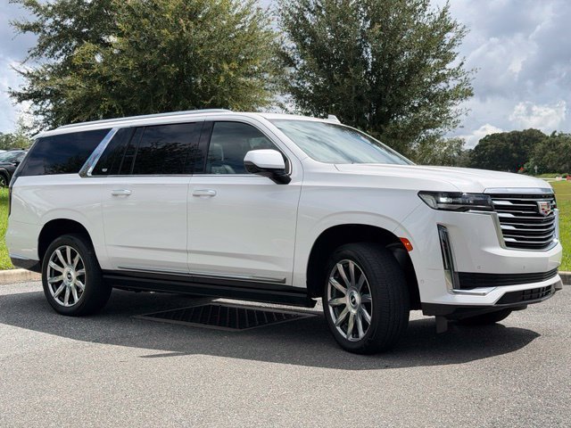 Used 2023 White Cadillac Premium Luxury Platinum image 13
