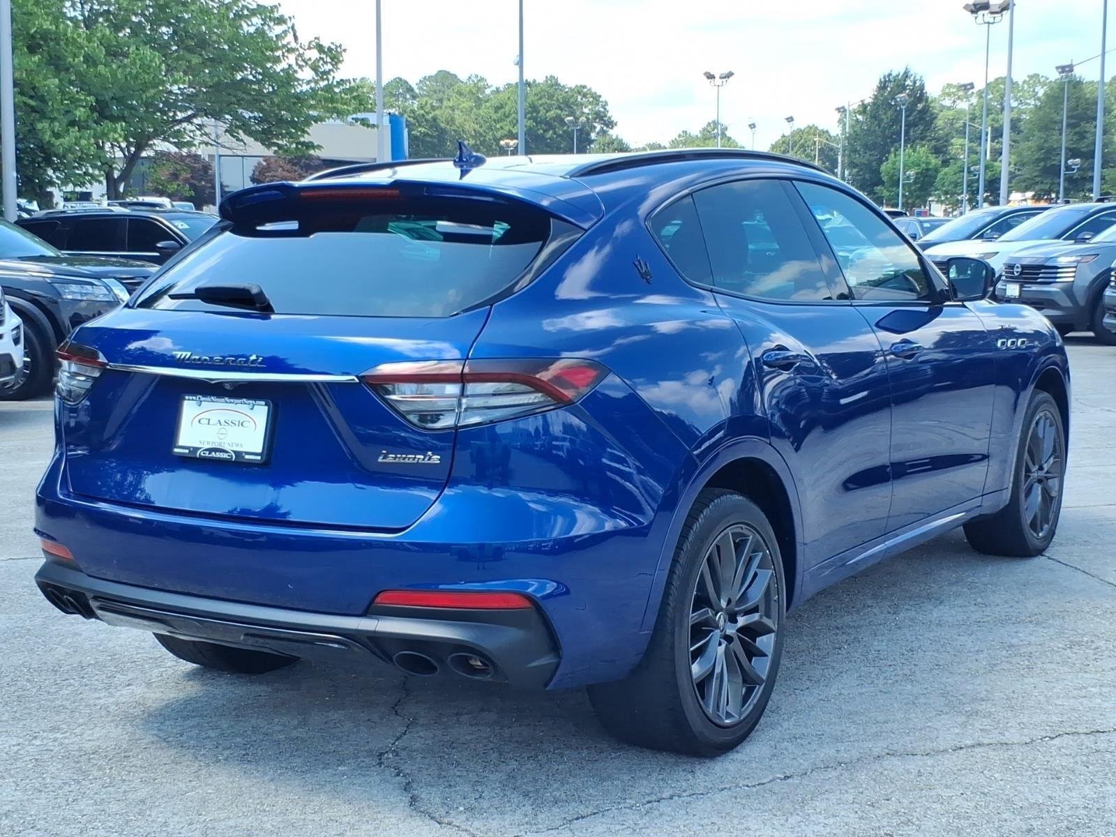 Used 2022 Blu Emozione Metallic Maserati Modena image 7