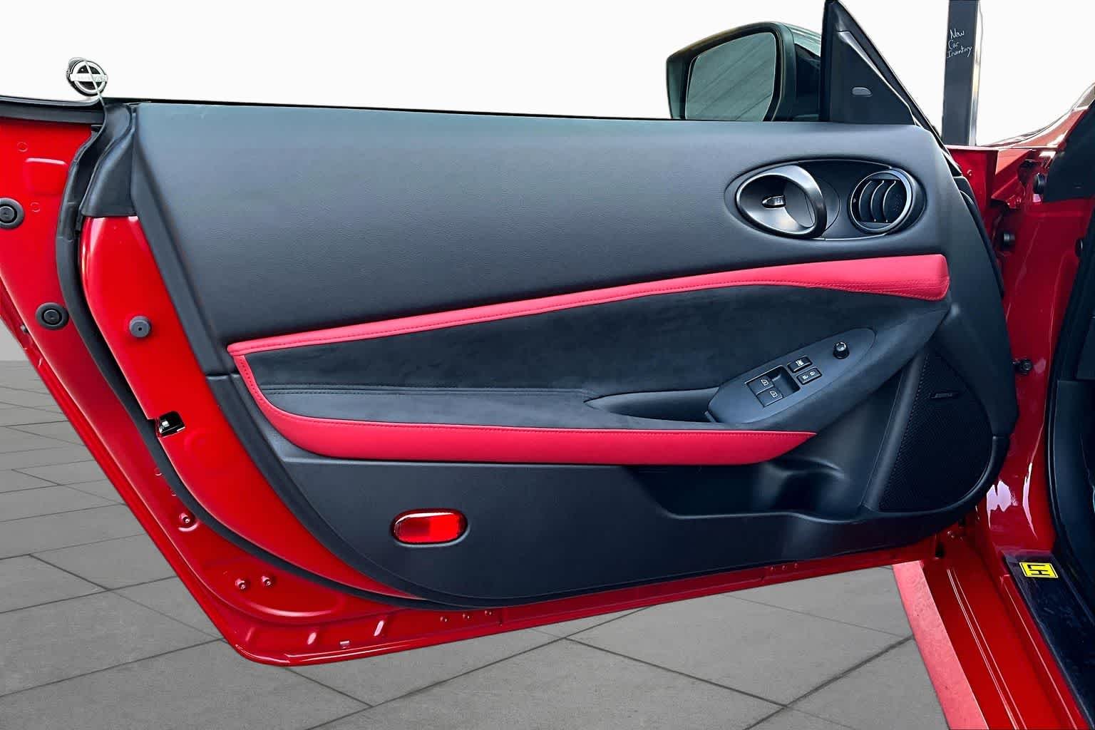 New 2026 Solid Red / Super Black Two-tone Nissan Performance image 13