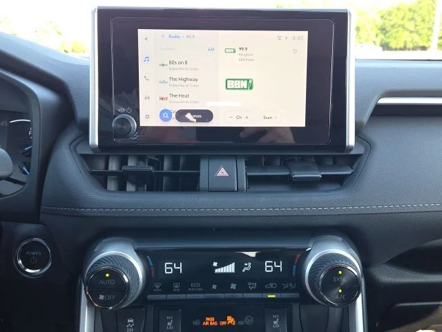 Used 2023 White Toyota XLE image 32