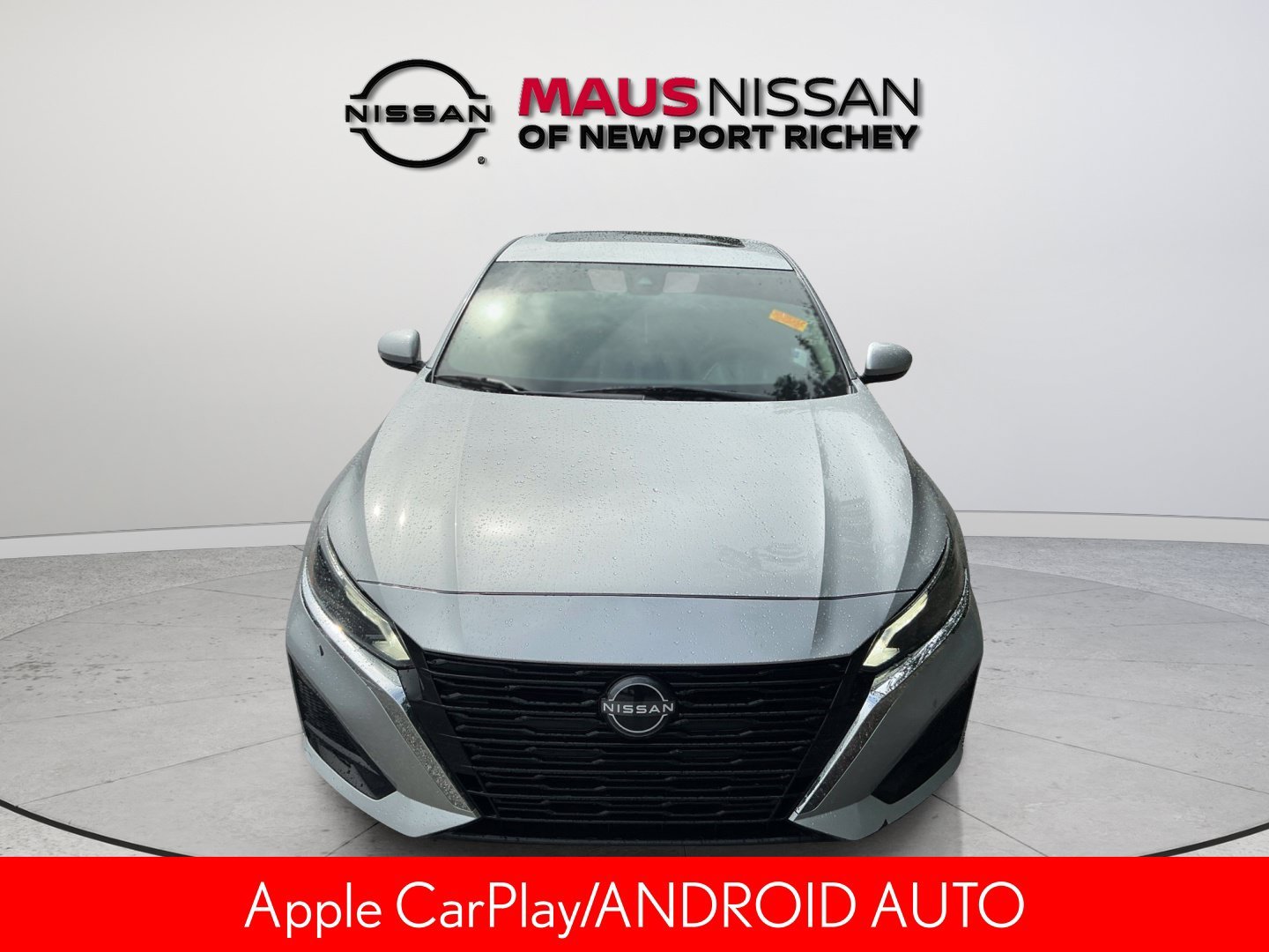 Used 2023 Silver Nissan 2.5 SV image 3