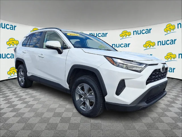 2025 Toyota RAV4 Hybrid XLE