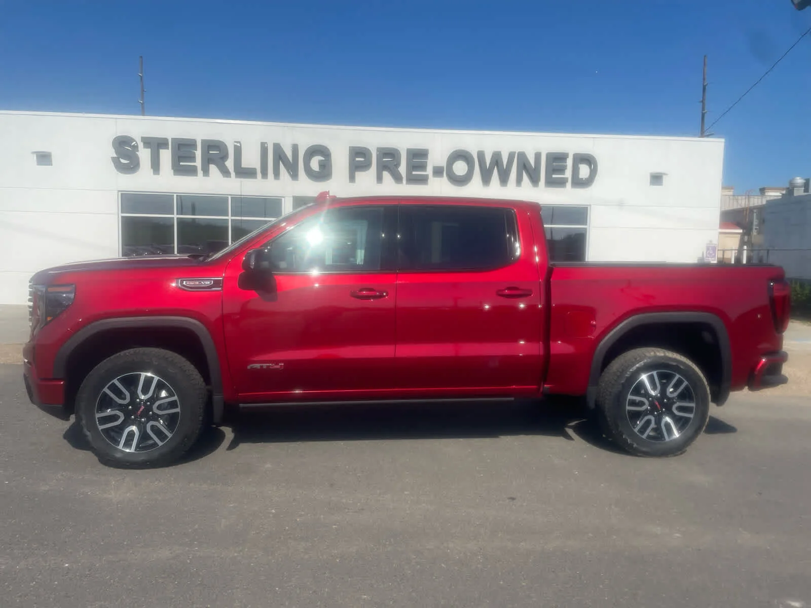 2025 GMC Sierra 4WD Crew Cab Short Box AT4's photo