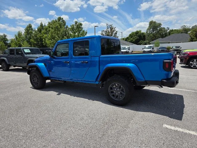 New 2026 Hydro Blue Pearl-Coat Exterior Paint Jeep Sport S image 10