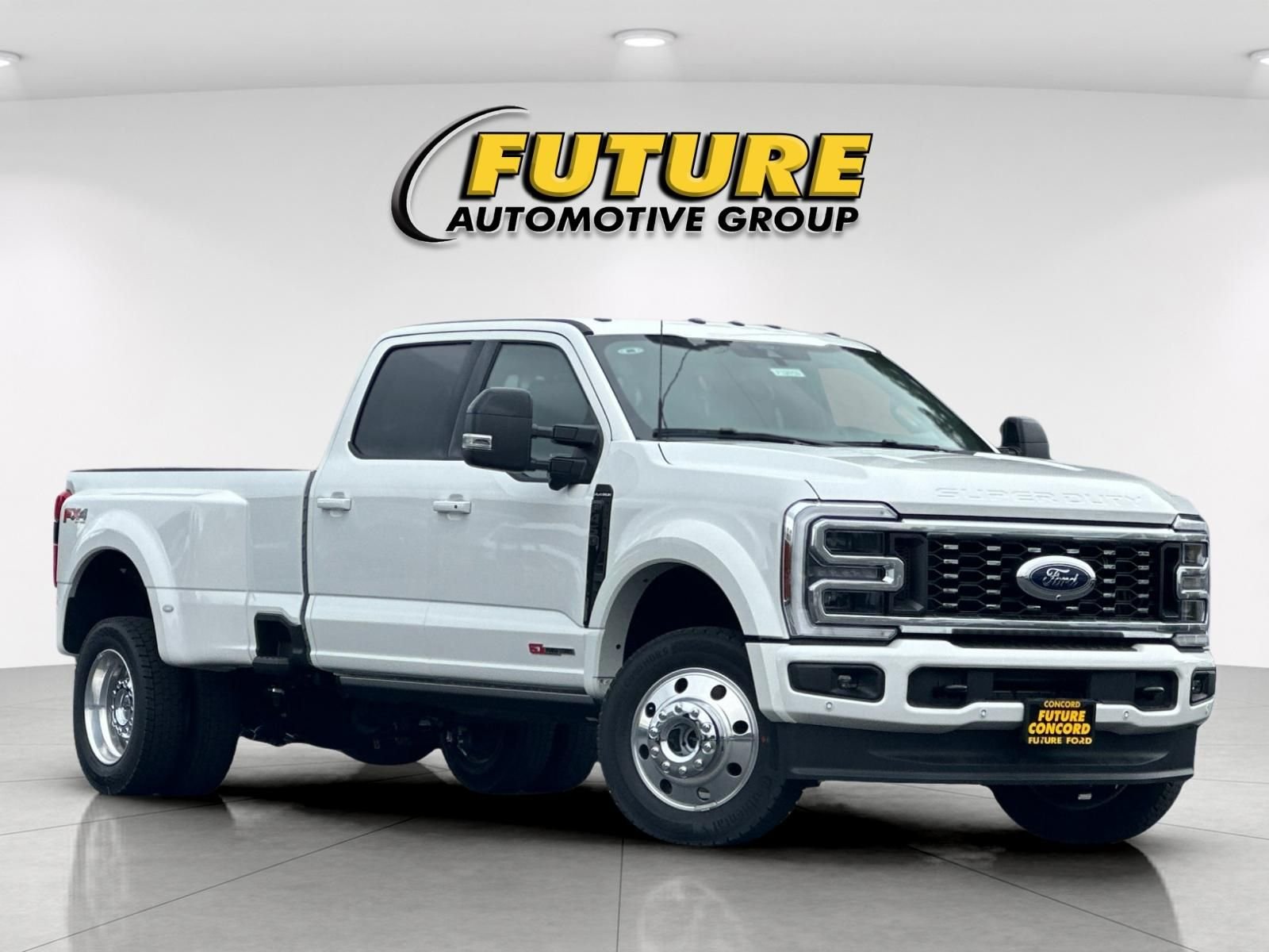 2026 Ford F-450 Platinum 4x4 Crew Cab 8' Box DRW's photo