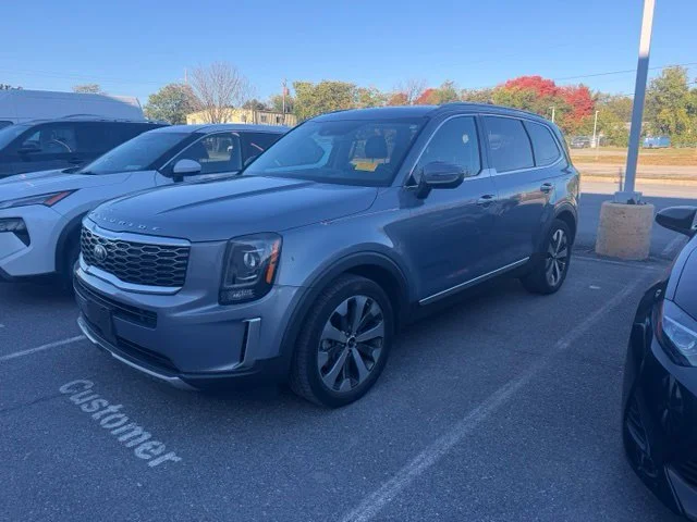 Used 2020 Silver Kia S image 3