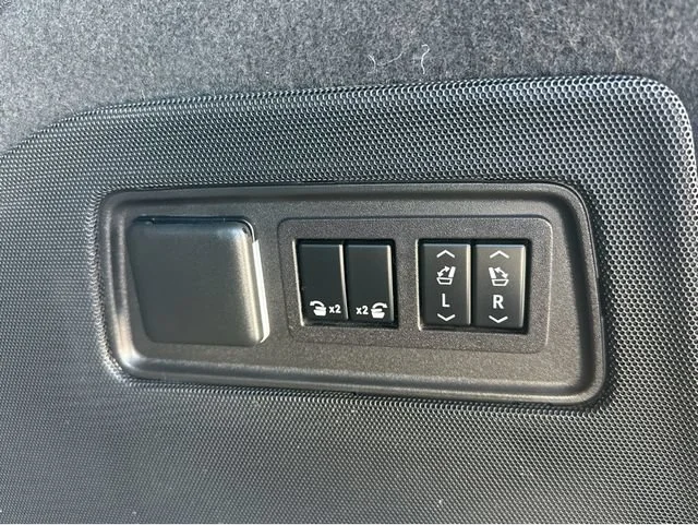 Certified Used 2023 BLACK RAVEN Cadillac 4WD Sport Platinum image 13