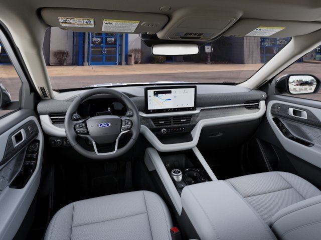 New 2027 Agate Black Metallic Ford Platinum™ image 9