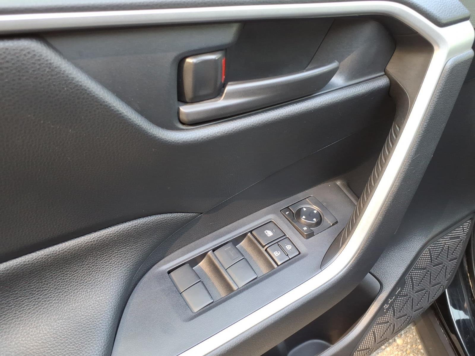 Used 2022 Midnight Black Metallic Toyota LE image 16