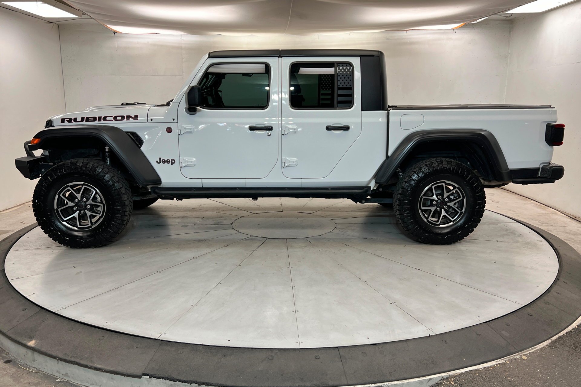 Certified Used 2024 Bright White Clearcoat Jeep Rubicon image 2
