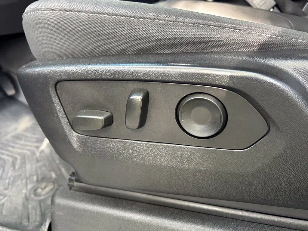 Used 2022 Glacier Blue Metallic Chevrolet LT image 15