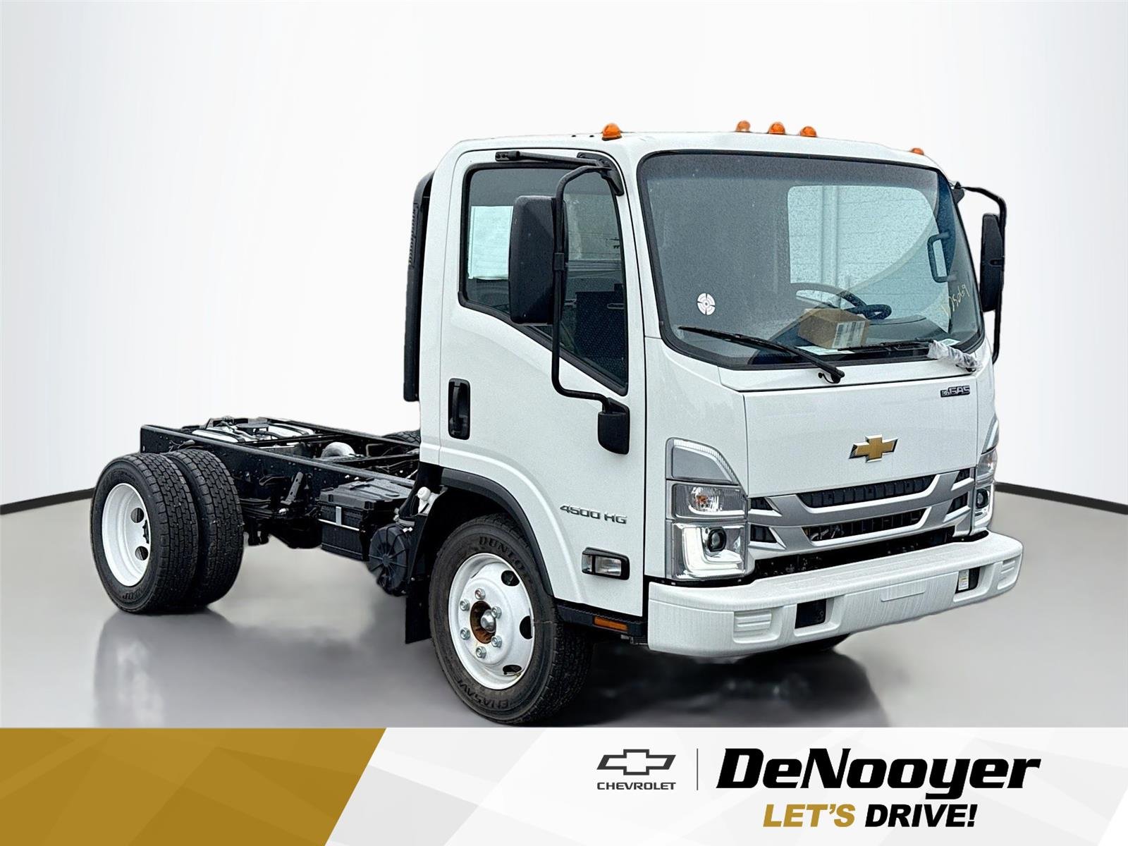 2025 Chevrolet Low Cab Forward 4500 Gas 176" WB Regular Cab's photo